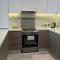 Modern 1-Bed with Rooftop Pool - 5 Minutes from Yas Island & Abu Dhabi Airport - 阿布扎比
