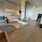 ZeeNest - Stijlvolle studio met terras nabij de zee