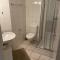 Zimmer mit privatem Badezimmer in Bümpliz-Bern