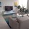 Beachfront Bentley Hotel One Bedroom Suite with Balcony and Beach access - ميامي بيتش