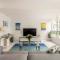 Beachfront Bentley Hotel One Bedroom Suite with Balcony and Beach access - ميامي بيتش