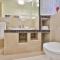 2 Bedroom Cozy Home In Orasac