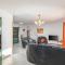 3 Bedroom Beautiful Home In Muntic