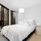 The Perfect Inner City Pad - Pool Gym Sauna - أوكلاند