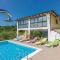 Awesome Home In Meloni With Sauna