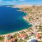 Beautiful Home In Metajna With Wifi