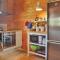 2 Bedroom Cozy Home In Hovborg - Hovborg