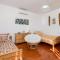 2 Bedroom Cozy Home In Rukavac