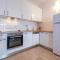 Three-Bedroom Holiday Home In Jesenice