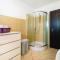 3 Bedroom Cozy Home In Galovac