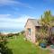 Sheldrake, Spacious Villa, Panoramic Sea-views, Large Garden, By Beach