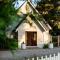 Little White Chapel Maleny