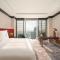 Regent Shanghai Pudong - Complimentary first round minibar per stay - including a bottle of wine - Šanghaj