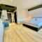 9D City & 9D Express Hotel