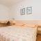 Awesome Home In Malinska With Wifi