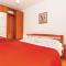 3 Bedroom Beautiful Home In Jadranovo