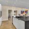 5 Bedroom Cozy Home In Hadsund