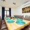 Amazing Home In Sv,filip I Jakov