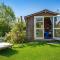 2 Bedroom Cozy Home In Egå