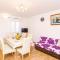 Six-Bedroom Holiday Home In Sipan