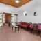 Countryside Apartment 2 with Shared Swimming Pool - 干尼亚
