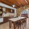 Countryside Apartment 1 with Shared Swimming Pool - Kaláthenai