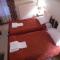 Elatos Rooms