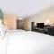 Fairfield Inn & Suites by Marriott Raleigh Cary