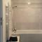 Double room in a shared duplex flat 15 mins from La Defense Arena - Business Center - نانتير
