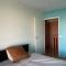 Double room in a shared duplex flat 15 mins from La Defense Arena - Business Center - نانتير