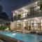 Modern New Villa Bordering Canggu, Ricefield View - Dalung