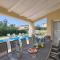 Amazing Home In Naselje Muzini