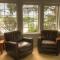 Waters Edge Shoreside Suites