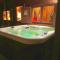 Cozy chalet with garden and jacuzzi near Amsterdam - Vijfhuizen