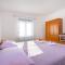 Cozy Home In Rovanjska With Wifi Cozy Home In Rovanjska With Wifi