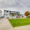 Walk to Marina Tillamook Bay Apt with Water Views! - غاريبالدي