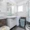 Nice Home In Valbandon With Jacuzzi