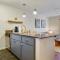 Pet Friendly Apt w Pool Minutes from Zilker Park in Austin - Austin