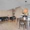 Cozy Home In Grenaa With Kitchen