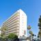 Beach front apartment with pool - مربلة