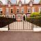 4BR Spacious Home- 5 Mins to City- Free Secure Parking
