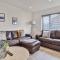 Modern, Cosy Whole House Wifi Close To Attractions