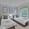 3 Br Bungalow Close To Peak District With Garden