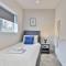 3 Bed Refurbished, Modern House, Wifi, Patio Area