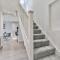 Magnificent, renovated whole house with garden