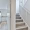 Newly Renovated 3 Bed 2 Bath Apartment & Parking - Sheffield