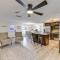 Near Beaches and Downtown Sarasota Home with Lanai - 萨拉索塔