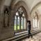 The Classrooms, Loch Ness Abbey - 142m2 Lifestyle & Heritage apartment - Pool & Spa - The Highland Club - Resort on lake shores
