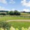 Castlemans Stables East
