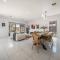 Spacious 5 Bedroom Family Retreat in Franklin